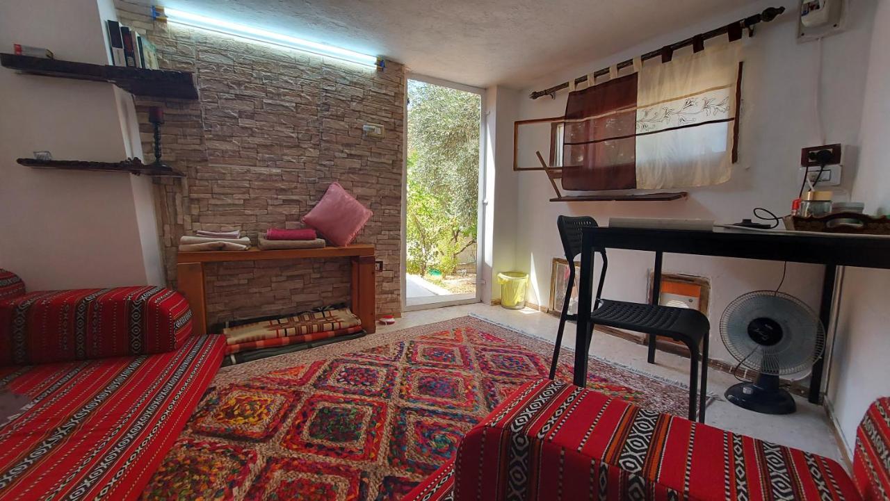 Our Villa'S Private Apartments - Hq Budget Stay - Wonderful Horizon View Of Jerash Jarash Exterior photo