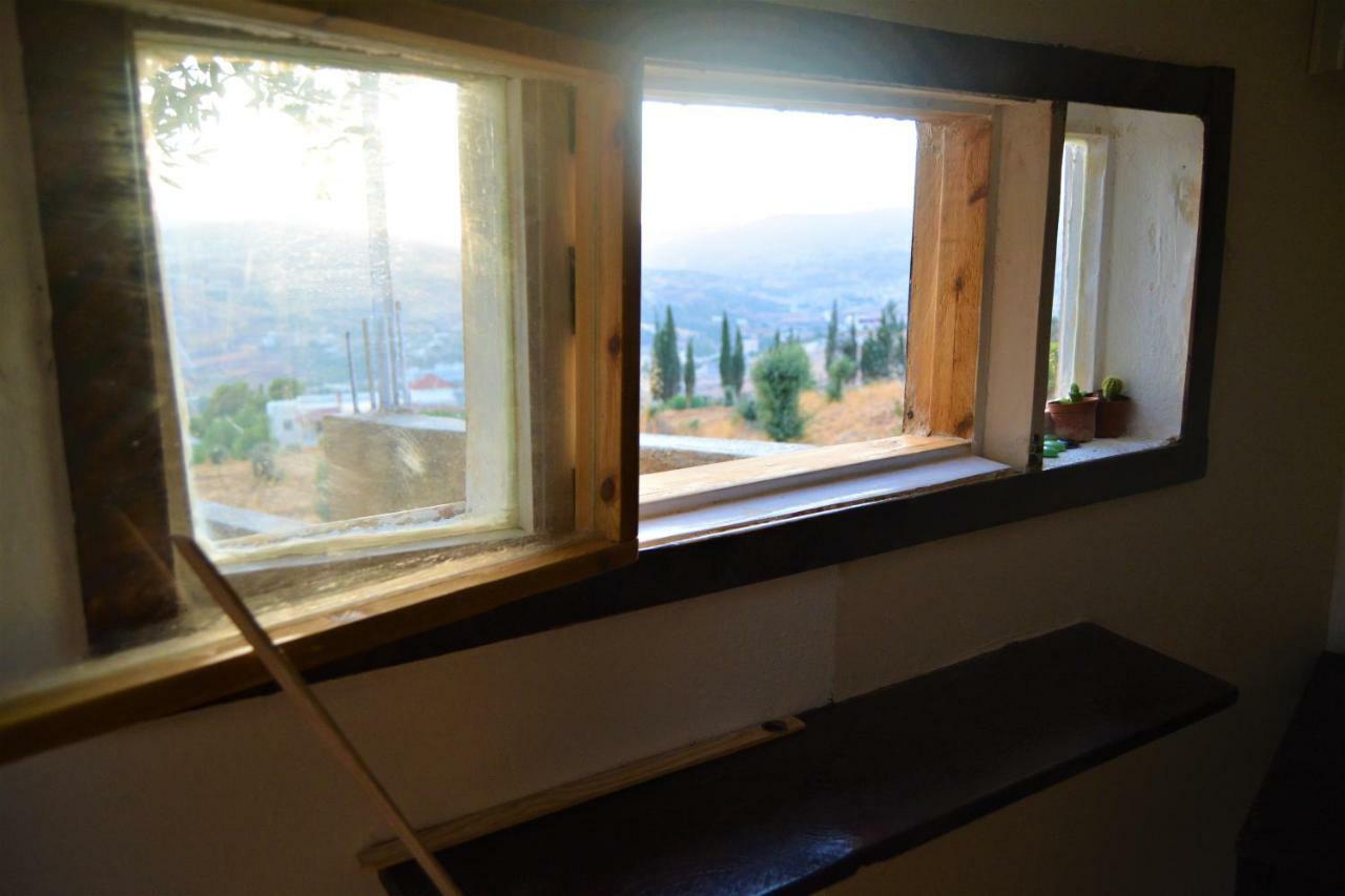 Our Villa'S Private Apartments - Hq Budget Stay - Wonderful Horizon View Of Jerash Jarash Exterior photo